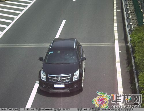 包头交通可以在路上拍照违章照片吗?-交警在路