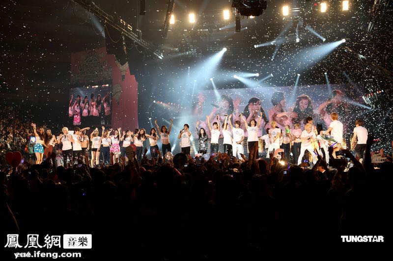 SM公司推艺人演唱会电影 云集旗下32位红星