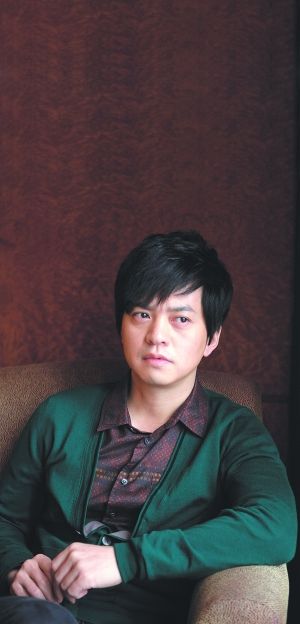 李健。