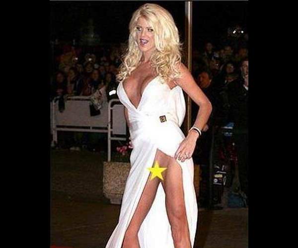 <em>女星</em>礼服开叉到腰 <em>内裤</em>穿<em>没穿</em>难以分辨(组图) 