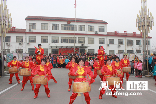 东明马头镇:乡村大舞台 欢乐动起来_山东频道_凤凰网