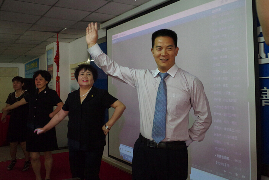 走进保险人的工作--营业部经理李志超