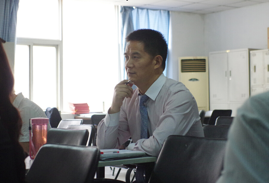 走进保险人的工作--营业部经理李志超