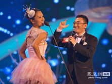 2013华姐总决赛12佳丽接受主持人问答 展智慧和才艺