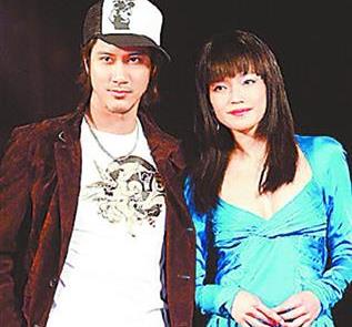 王力宏感情生活迷雾重重 曾替章子怡“挡枪”(图)