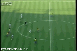 神同步!梅西复制马拉多纳24年前神迹 84年历史被书写