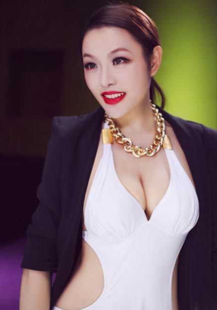 嫩模吴婷私照图片