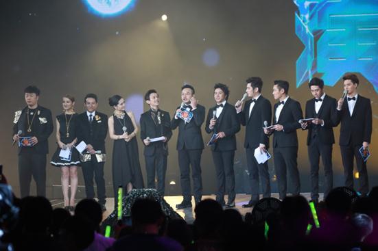 湖南卫视携芒果TV2015跨年演唱会双赢