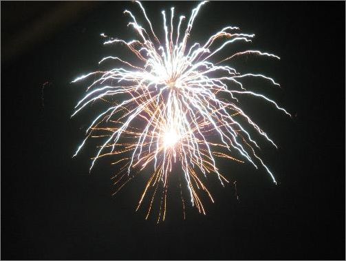 和烟花爆竹说再见 生产企业将于2016年底前有