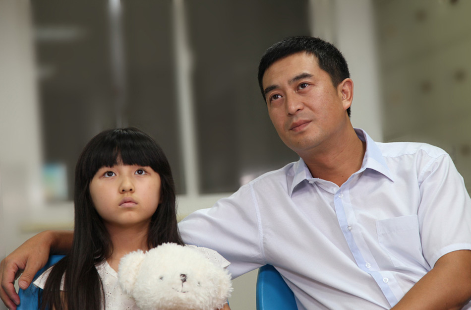 《心术》5月3日开播 张嘉译出演仁心医者兼慈