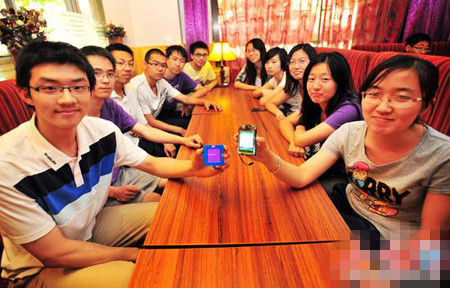 学霸是扎堆儿炼成的 盘点最牛考研寝室|考研