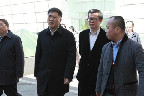 锦绣控股集团陪同江西省领导在京参观文化产业