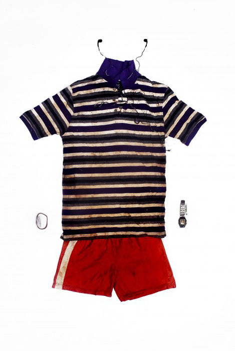 日常生活类组照一等奖:失踪的最后一套衣服