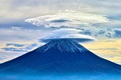 日本摄影师镜头下的多面富士山