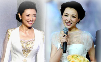 [高清]文艺星光奖现场 董卿周涛同穿白裙拼美