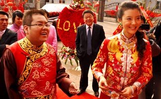 [高清]车晓与山西首富昔日婚礼现场图回顾