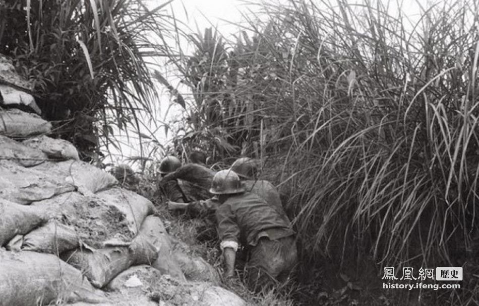 女记者随军拍摄的对越作战战士照片_精品贴图