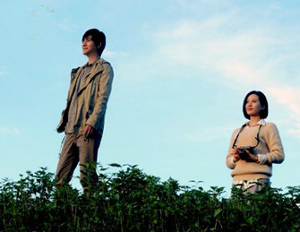 刘诗诗周渝民牵手《回到爱》