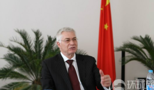 乌克兰驻华大使答记者问