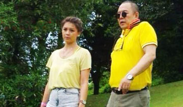 张铁林23岁漂亮混血女儿近照曝光