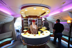 顶级航空公司的奢华空中酒吧