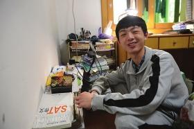 湖南高中生退学回家：一年后被5所美国大学录取