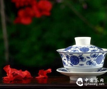 苦茶清香中细品人生百味