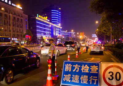 看世界杯别酒驾 再晚都有人查