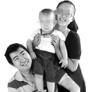 南派三叔与妻子儿子(资料图)