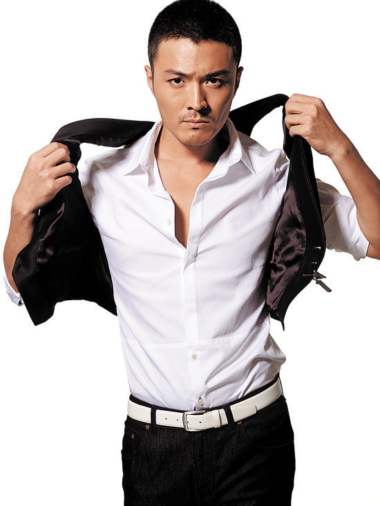 于小伟首谈与高圆圆分手原因 称不再与圈内人恋爱