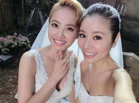 蔡依林林心如MV热吻难分难舍 百合恋背后的真人真事痛彻心扉_福建频道_凤凰网