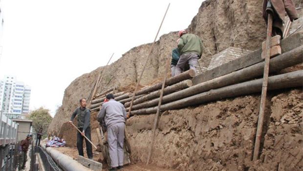 西安现存唯一古土城墙多次坍塌 实施保护性修复