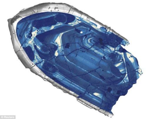 澳大利亚发现最古老锆石晶体已有44亿岁（图）