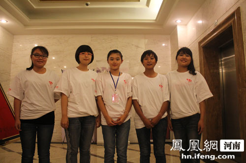 志愿者:参加中秋月圆老人心活动我终生难忘