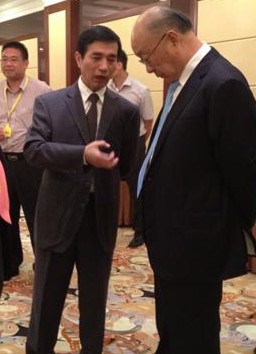 万洲集团董事长_董事长办公室图片