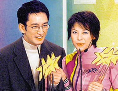 吴启华:无线像干爹 总肯原谅我