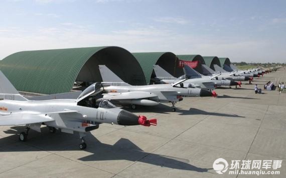 中国空军地下基地曝光