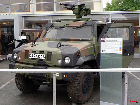中国 武器/具有多用途延展性的LMV可以作为一种指挥车、侦察联络车、轻型...