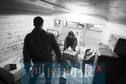 郑州昭元婚纱摄影_郑州月收入万元(3)