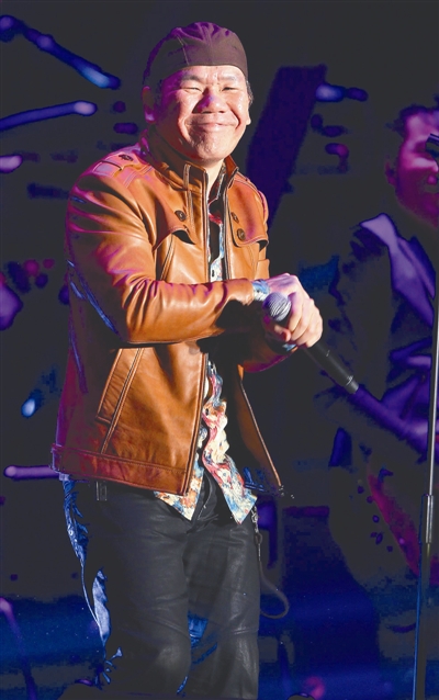 五棵松m空间开唱 赵传用眷村方言搞笑说相声