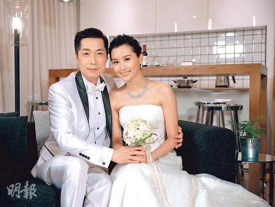 马浚伟与陈法拉出演MV拍婚纱照相互依偎（图）