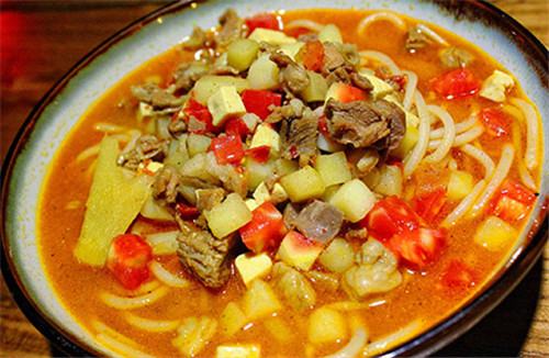 回味浓郁羊肉臊子面