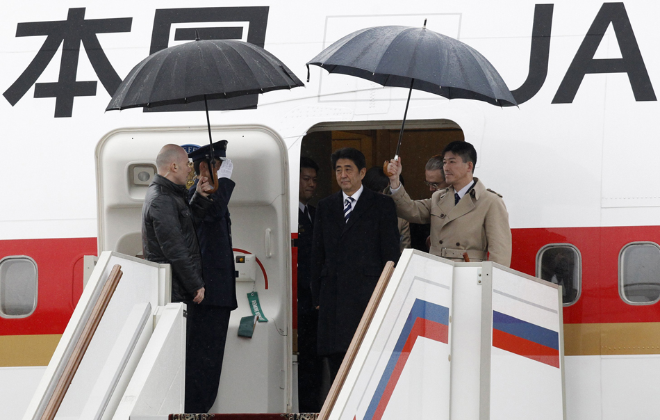 日本首相安倍晋三访问俄罗斯