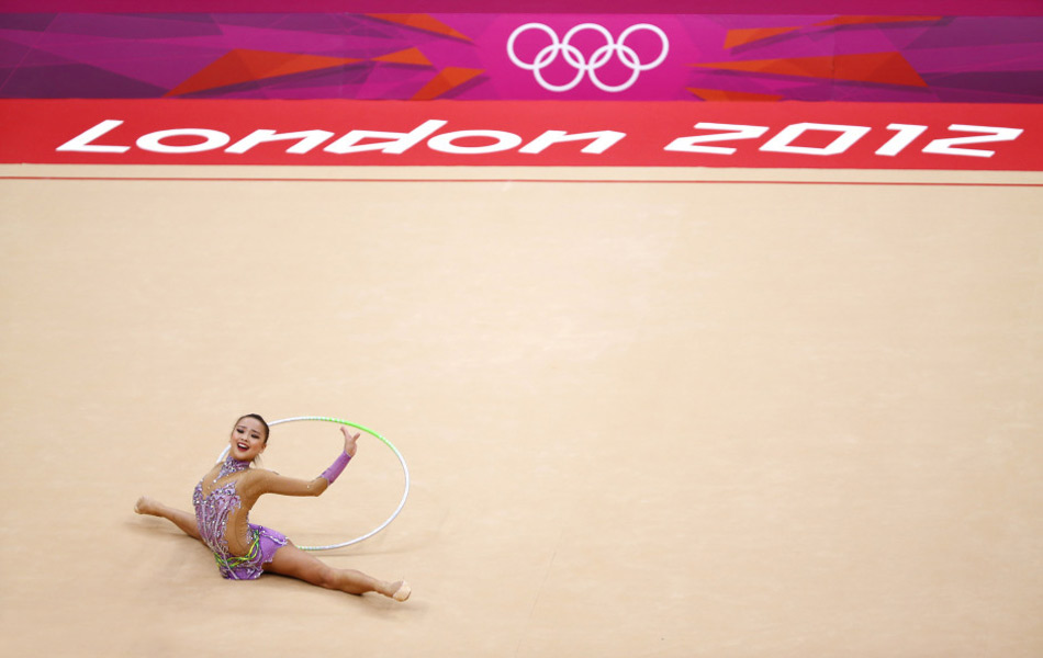 <em>艺术体操</em> 韩国<em>美女</em>孙妍在惊艳赛场_体育频道_