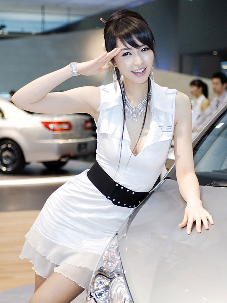 超性感比基尼车模 群体海边互相玩暧昧-济南拼