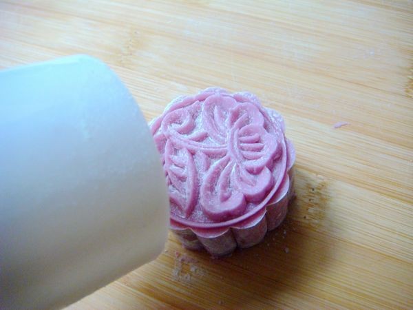 健康靓丽的紫薯冰皮月饼_宁波频道_凤凰网