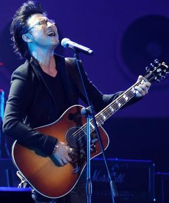 <em>中国好声音</em>第三季最新一期 <em>香港姐妹花</em>惊艳登