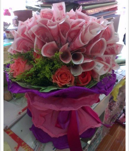 分别是&ldquo;有钱花&rdquo;和&ldquo;随便花&rdquo