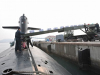 中国095型核潜艇外型首次曝光 完全脱胎换骨
