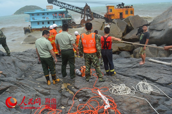 萬寧多部分合伙拯救3艘清淤船共有15人得救-小型清淤淤泥固化處理施工船噸位(圖2)